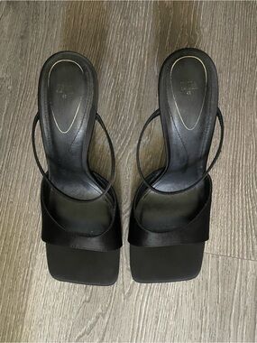 Zara black square toe heels